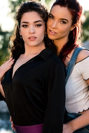 Jayden Cole and Victoria Voxxx bring each other to an eye-rolling orgasm