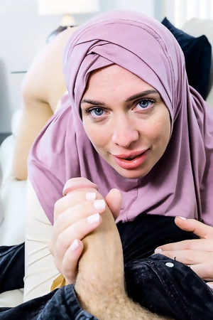 Busty arab MILF Kaylee Lang gets pounded in the living room