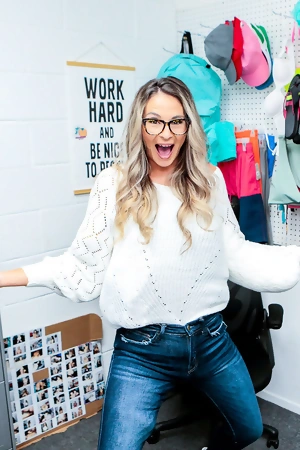 Naughty klepto MYLF Mandy Rhea takes cum on her big tits after XXX pounding