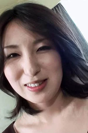 Sakura Anna is one smoking Asian babe who loves to get fucked pretty hard in her hairy pussy.