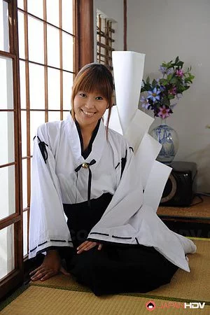 Vicious Asian girl Yuuno Hoshi is gonna tease everybody with her body charms