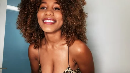 Curly-haired ebony Jenna Foxx bought a new toy