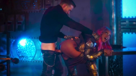 Kiki Minaj gets facial cum cleansing after servicing massive cock