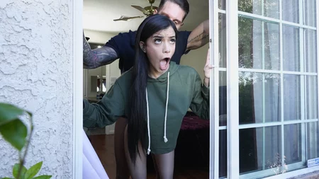 Savannah Sixx gets her trimmed pussy licked and fucked well