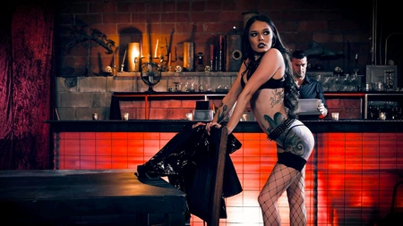 Vanessa Vega gets her cock craving fuck hole licked before getting laid