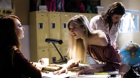 Kendra James, Alexis Fawx and Marykate Moss can't get enough of each other