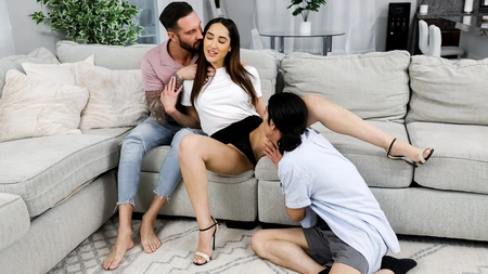 Chloe Amour serves two hard dicks at the same time