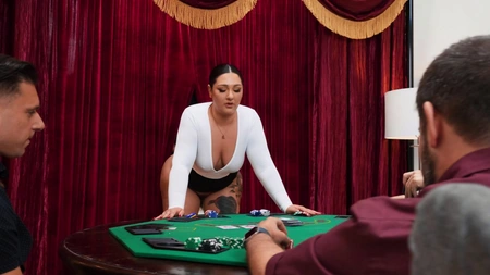 Tattooed BBW Roxanne Roselle gets eaten out and fucked by cocky black dude