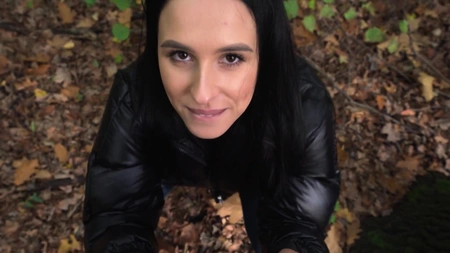 Raven-haired nympho Alyssa Bounty gets her tight butthole plowed