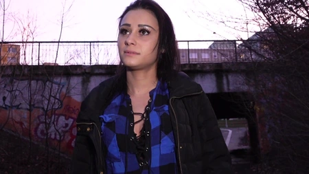 Klaudia Diamond sucks and rides hard pecker for some cash